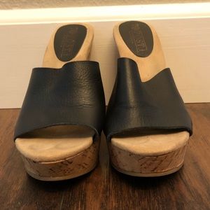 70 Post Paris Women’s Wedge Slide